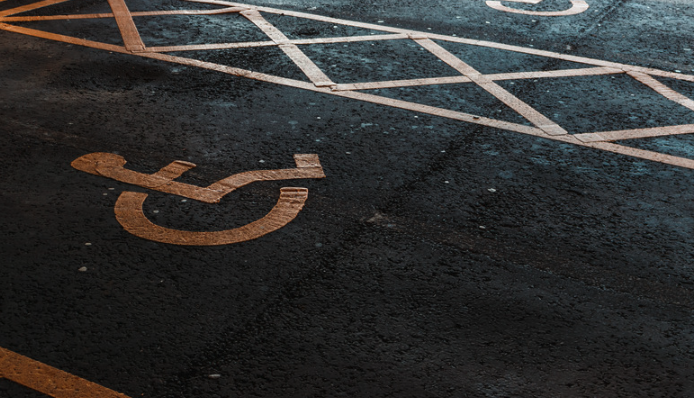 La signalétique inclusive : rendre les espaces accessibles à tous !