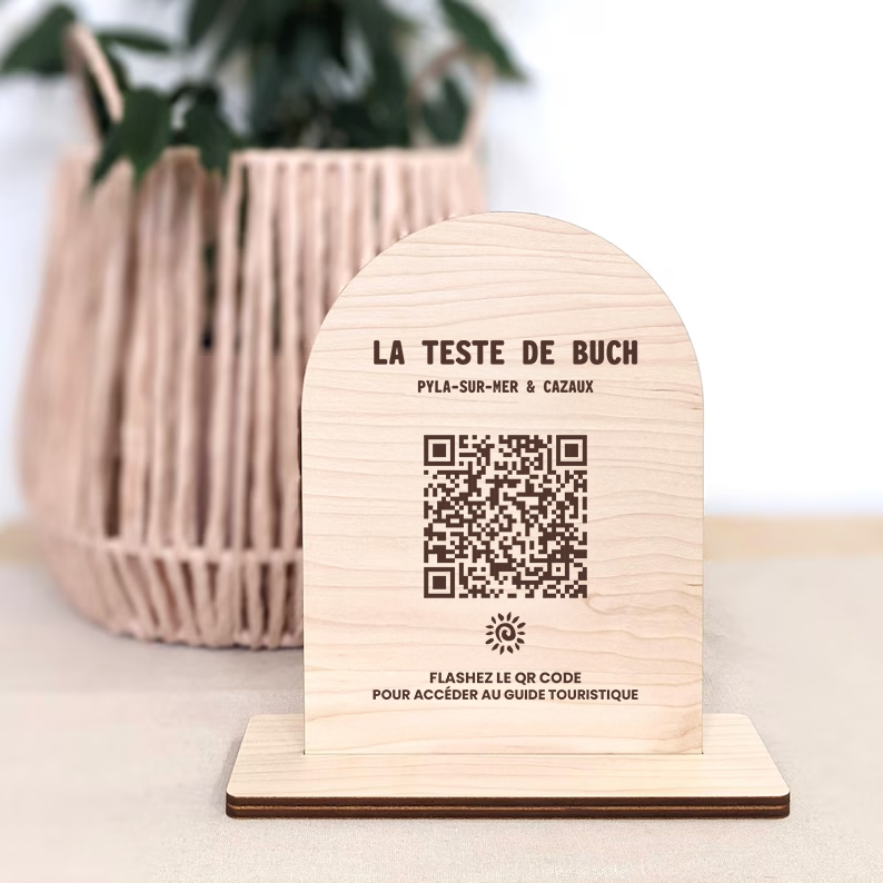Présentoir en bois avec QR Code